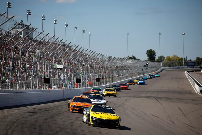 Carson Hocevar, Spire Motorsports Chevrolet
