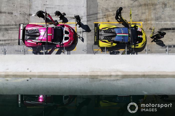 #85 Iron Dames Lamborghini Huracan LMGT3 Evo2: Sarah Bovy, Doriane Pin, Michelle Gatting, #60 Iron Lynx Lamborghini Huracan LMGT3 Evo2: Claudio Schiavoni, Matteo Cressoni, Franck Perera.