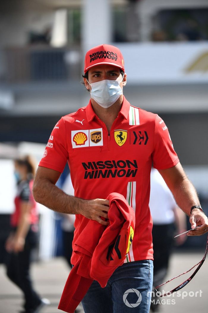 Carlos Sainz Jr., Ferrari