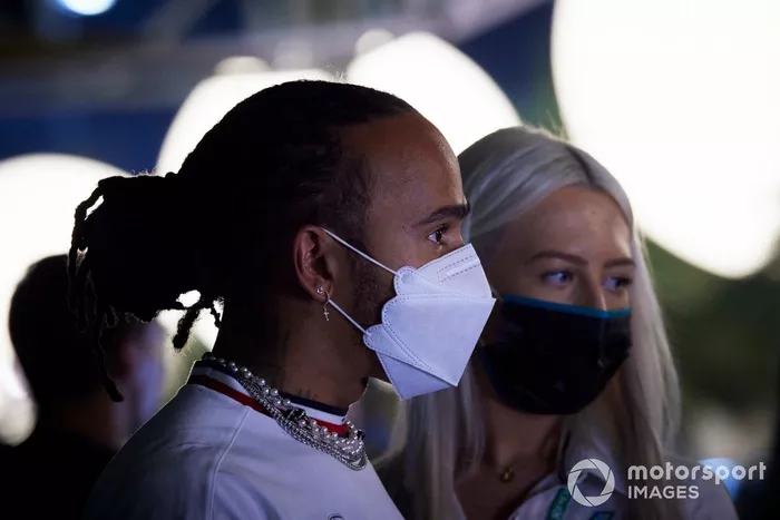 Lewis Hamilton, Mercedes habla con los medios de comunicación