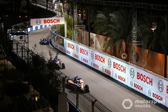 Rene Rast, NEOM McLaren Formula E Team, e-4ORCE 04, Pascal Wehrlein, Porsche, Porsche 99X Electric Gen3