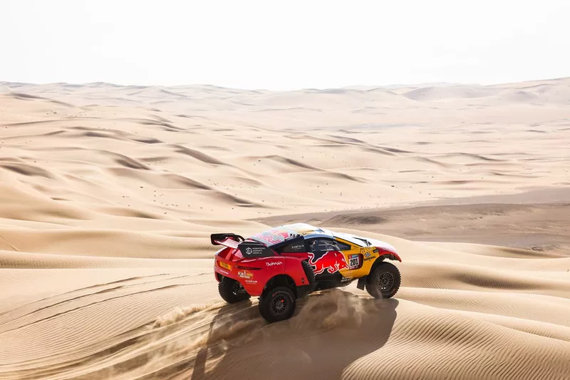 #201 Bahrain Raid Xtreme Prodrive: Sebastien Loeb, Fabian Lurquin