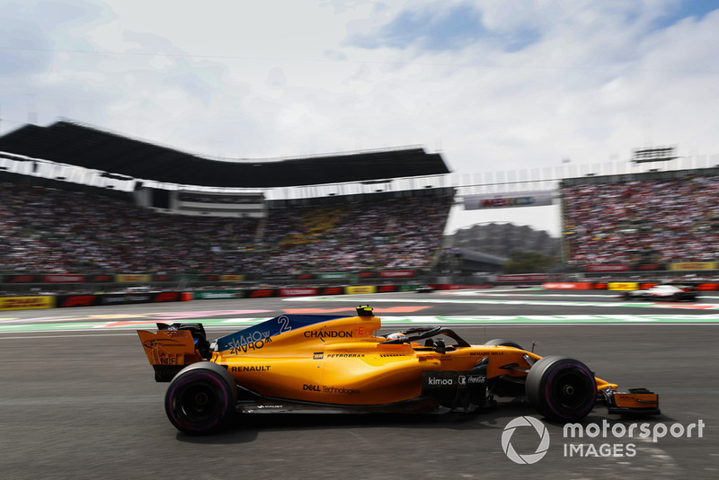 16 місце — Стоффель Вандорн, McLaren — 12