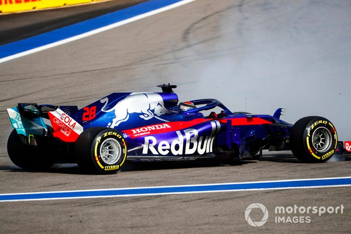 Brendon Hartley, Toro Rosso STR13 hace un trompo
