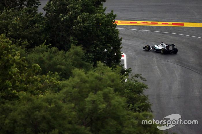 Lewis Hamilton, Mercedes AMG F1 W07 Hybrid