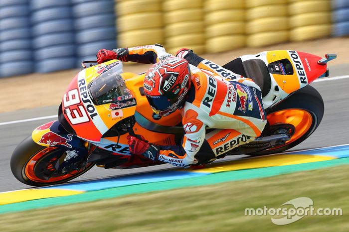 Marc Marquez lutando para melhorar sua Honda