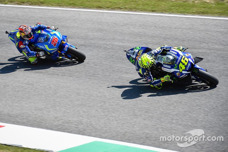 Maverick Viñales y Valentino Rossi