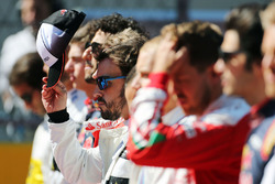 Фернандо Алонсо, McLaren слухає національний гімн