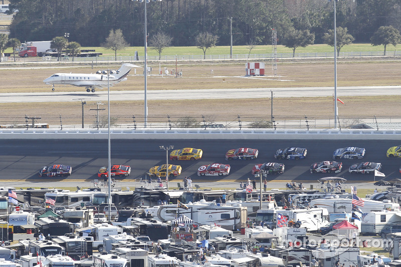 NASCAR vs. Jet