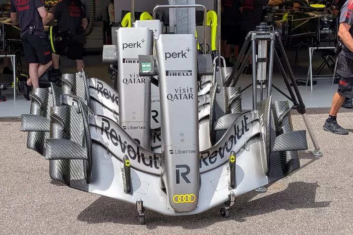 Audi front wing detail