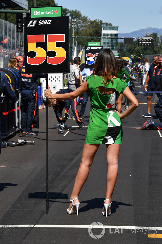 Grid girl