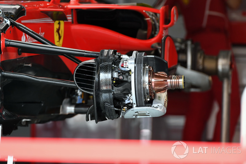 Ferrari SF70H ön fren detay