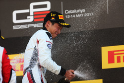 Podium: race winner Nirei Fukuzumi, ART Grand Prix
