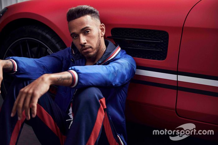 Lewis Hamilton se unió a la conocida marca Tommy Hilfiger y ejerce de modelo