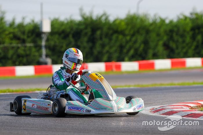 Sebastian Vettel is testing Tony kart