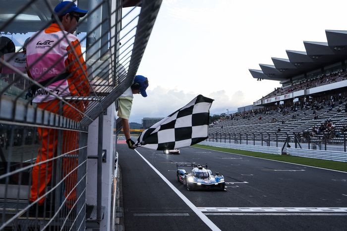 #35 Alpine Endurance Team Alpine A424: Paul-Loup Chatin, Ferdinand Habsburg, Charles Milesi