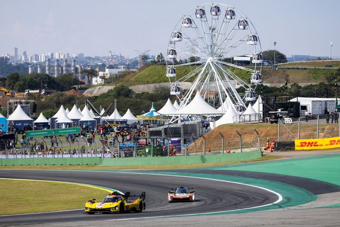 #83 AF Corse Ferrari 499P: Robert Kubica, Yifei Ye, Philip Hanson