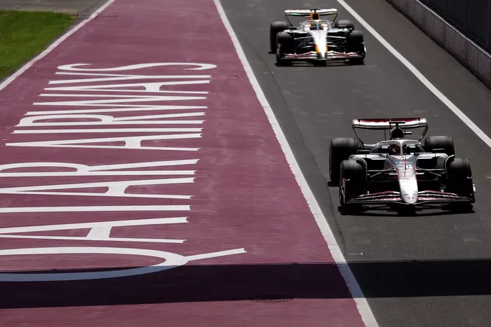 Esteban Ocon, Haas F1 Team, Isack Hadjar, Racing Bulls Team