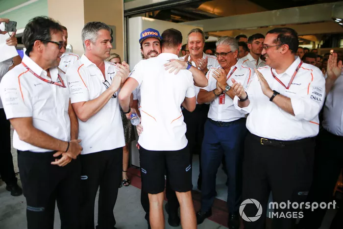 Fernando Alonso, McLaren y Stoffel Vandoorne, McLaren en la despedida de McLaren