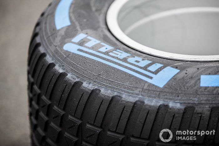 Neumáticos Pirelli