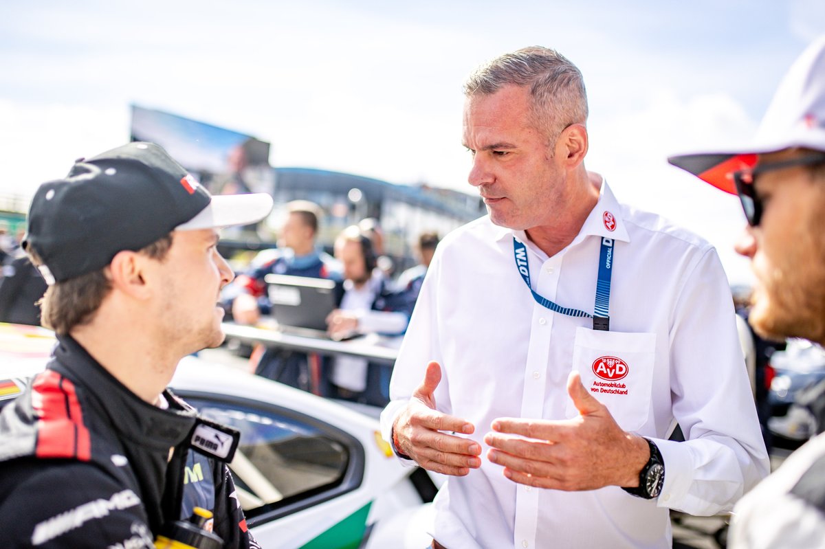 Lucas Auer, Mercedes AMG Team Winward, Niels Wittich, Race director