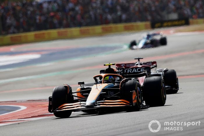 Lando Norris, McLaren MCL36, Valtteri Bottas, Alfa Romeo C42