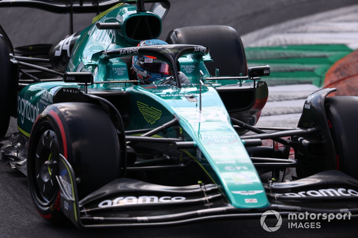 Nyck de Vries sull'Aston Martin AMR22 nelle FP1 di Monza, poi il passaggio alla Williams