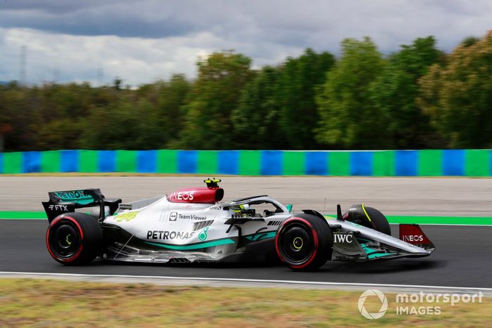 Lewis Hamilton, Mercedes W13