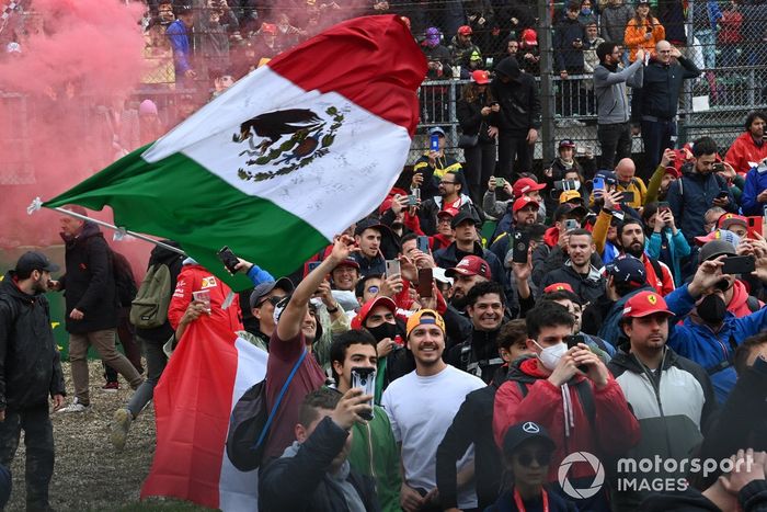 Fans de Sergio Pérez, Red Bull Racing