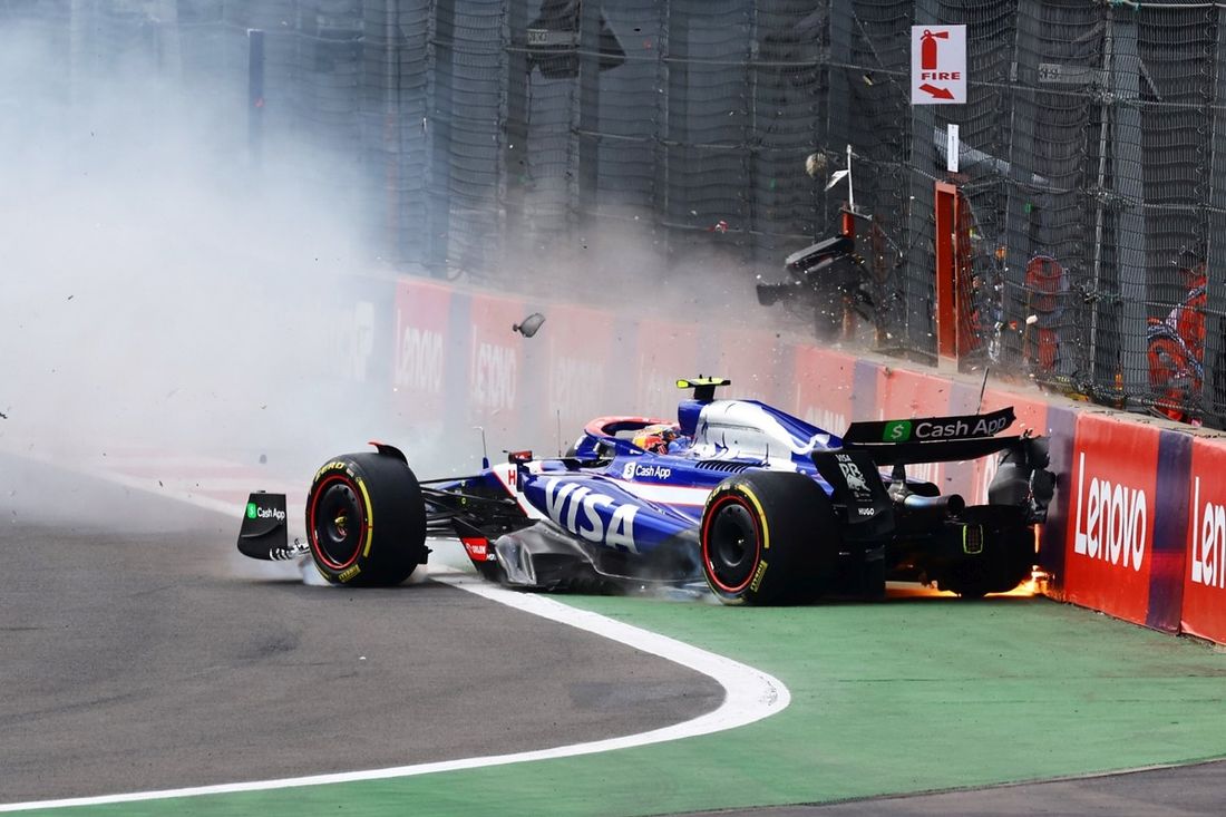 Yuki Tsunoda, RB F1 Team VCARB 01 wypadek