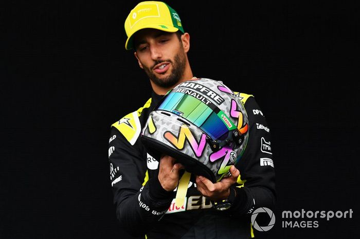 El casco de Daniel Ricciardo, Renault F1 Team para Australia