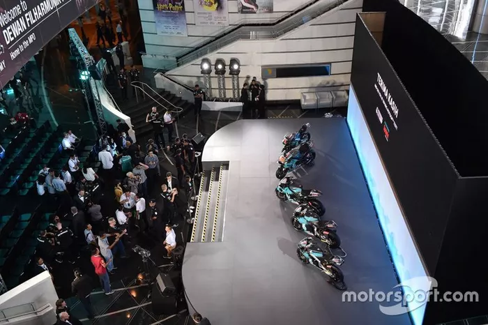 Petronas Yamaha presentación