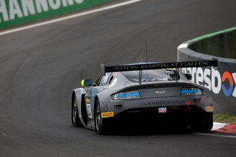 #62 R-Motorsport Aston Martin Vantage GT3: Jake Dennis, Matthieu Vaxiviere, Marvin Kirchhöfer