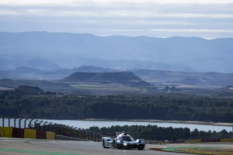 Alpine A424