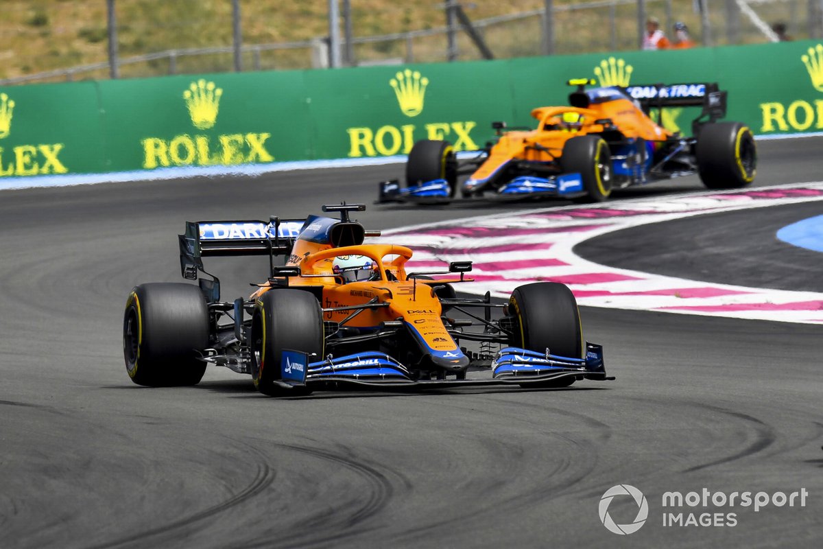 Daniel Ricciardo, McLaren MCL35M , Lando Norris, McLaren MCL35M