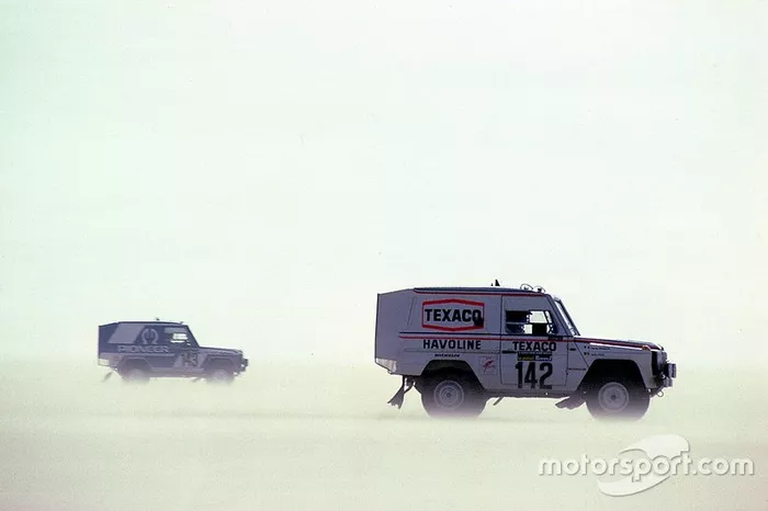 Mercedes-Benz 280 GE : Jacky Ickx, Claude Brasseur (1983)