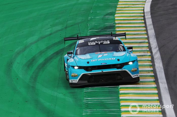 #77 Proton Competition Ford Mustang LMGT3: Ryan Hardwick, Zacharie Robichon, Benjamin Barker