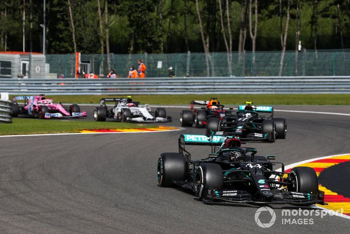 Lewis Hamilton, Mercedes F1 W11, Valtteri Bottas, Mercedes F1 W11, Max Verstappen, Red Bull Racing RB16, Pierre Gasly, AlphaTauri AT01, y Sergio Pérez, Racing Point RP20