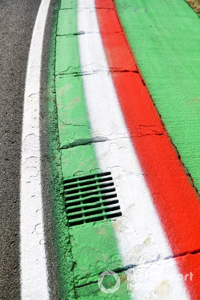 Pianos en Imola