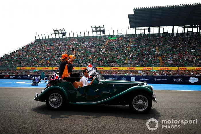 Lando Norris, McLaren, Daniel Ricciardo,