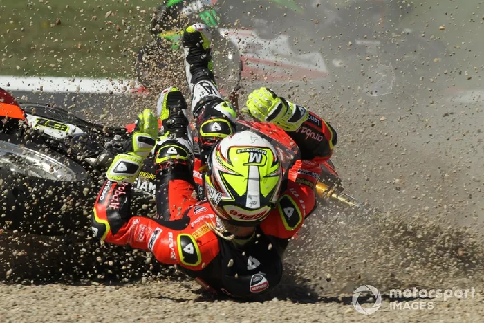 Caída de Alvaro Bautista, Aruba.it Racing Ducati