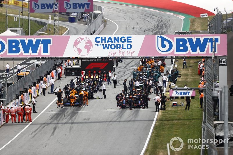 La parilla previa a la carrera