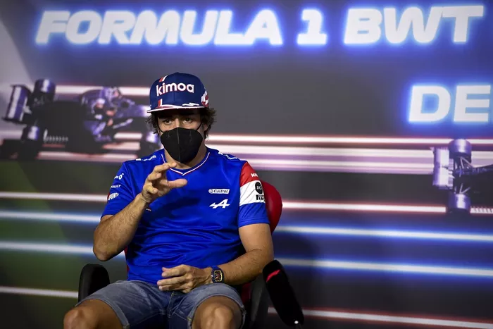 Fernando Alonso, Alpine F1 en la conferencia de prensa