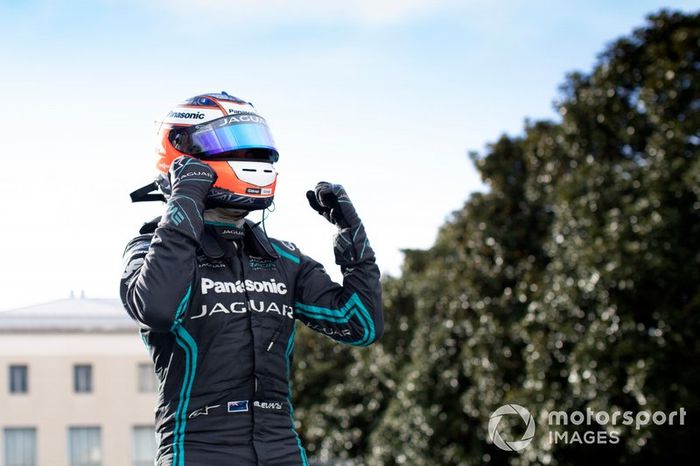 Mitch Evans, Panasonic Jaguar Racing, celebra