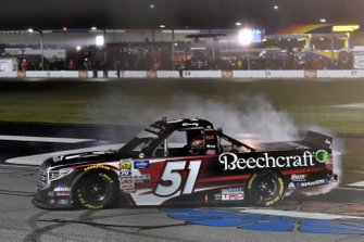Ganador Kyle Busch, Kyle Busch Motorsports, Toyota Tundra Cessna