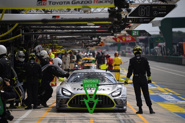#60 Iron Lynx Mercedes-AMG LMGT3: Andrew Gilbert, Lorcan Hanafin, Fran Rueda