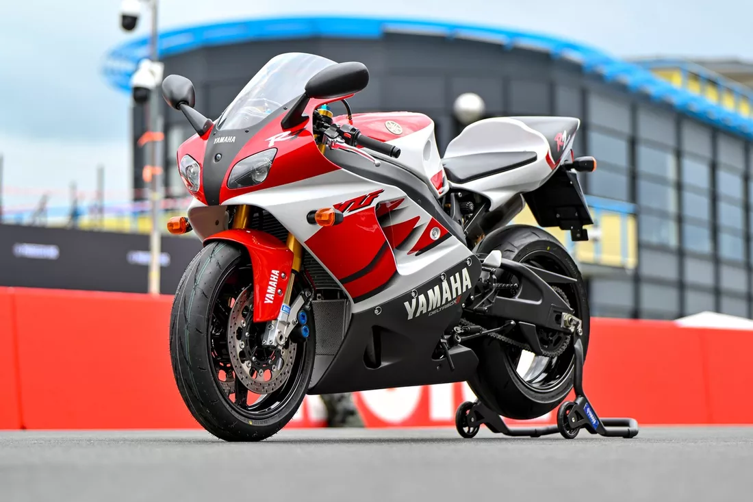 ヤマハ創立70周年記念カラーリングで登場！｜MotoGP2025 第10戦