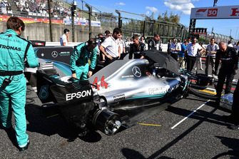Lewis Hamilton, Mercedes-AMG F1 W09 on the grid