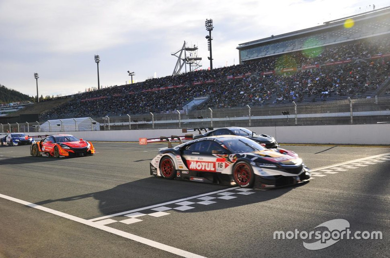 #16 MOTUL MUGEN NSX-GT