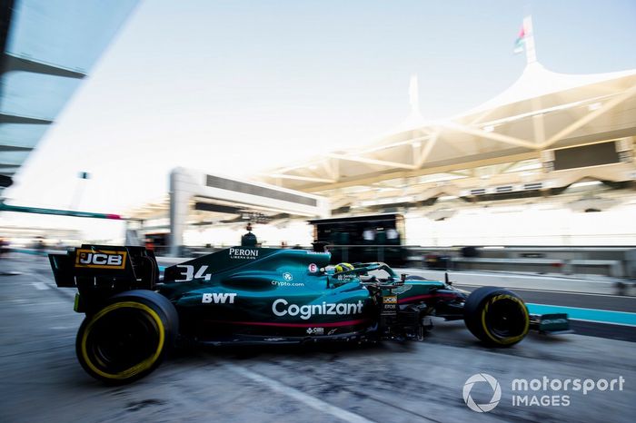 Nick Yelloly, Aston Martin AMR21 